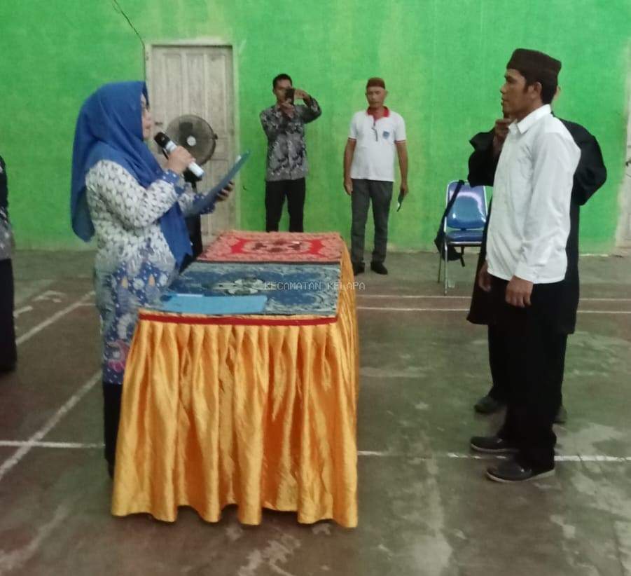 Pelantikan dan Pengambilan Sumpah Janji BPD Antar Waktu Periode 2019 - 2027 Dapil Dusun Ganjan Desa Desa Dendang Kecamatan Kelapa Kabupaten Bangka Barat